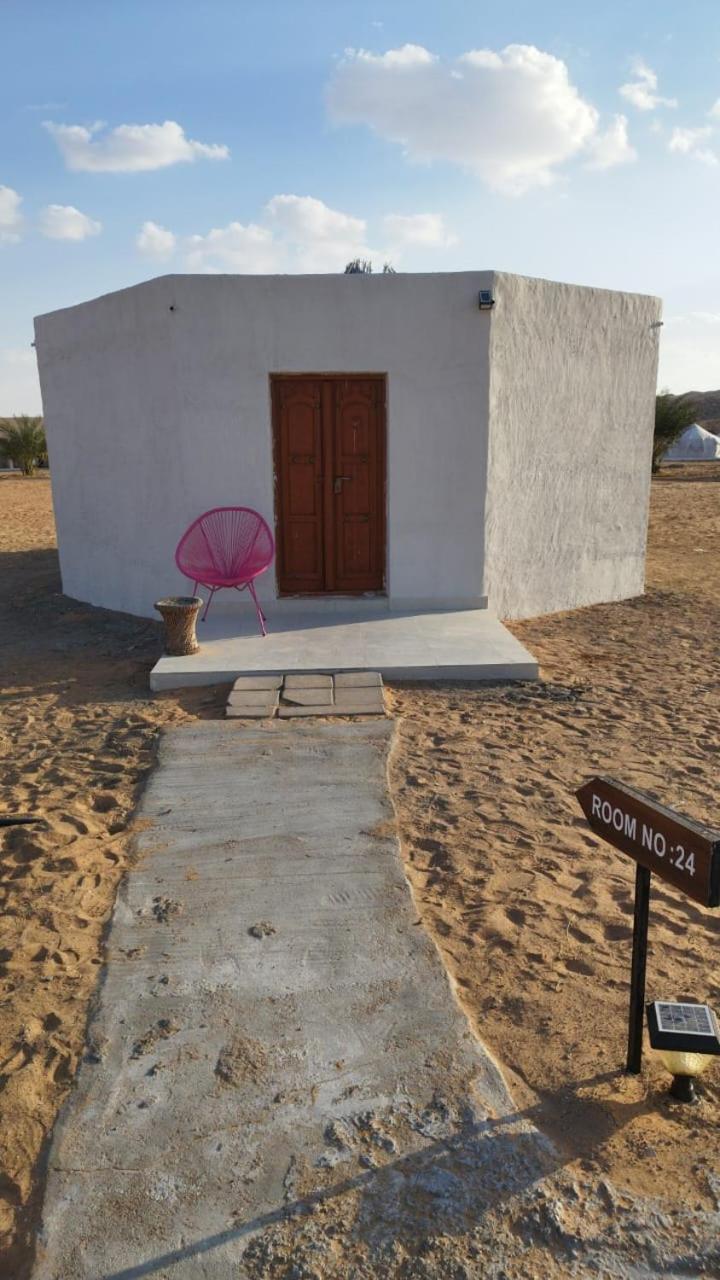Safari Desert Camp Shāhiq Eksteriør bilde
